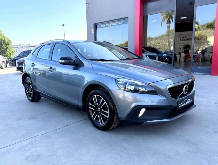 2018 Volvo V40 D2 CROSS COUNTRY 12.980€
