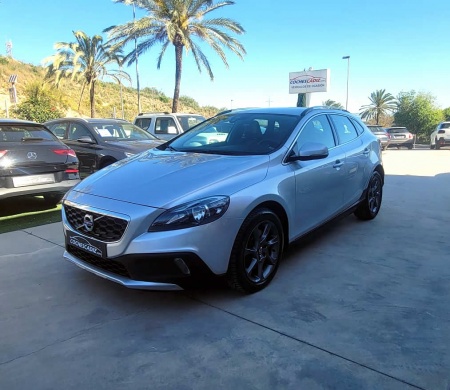 2016 Volvo V40 CROSS COUNTRY OCEAN 13.680€